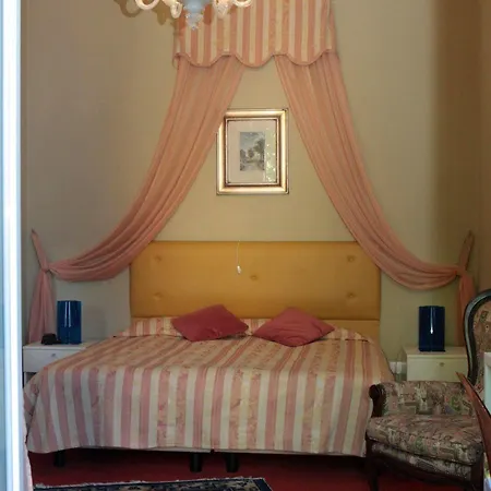 Hotel Laurens 3*