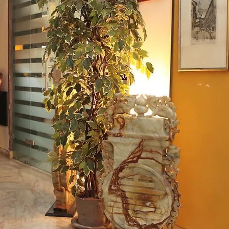 Hotel Laurens Genoa